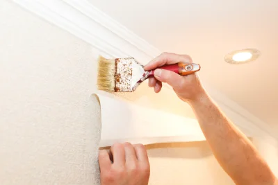 Pose de papier peint à Chantepie — revêtements muraux et toiles de verre